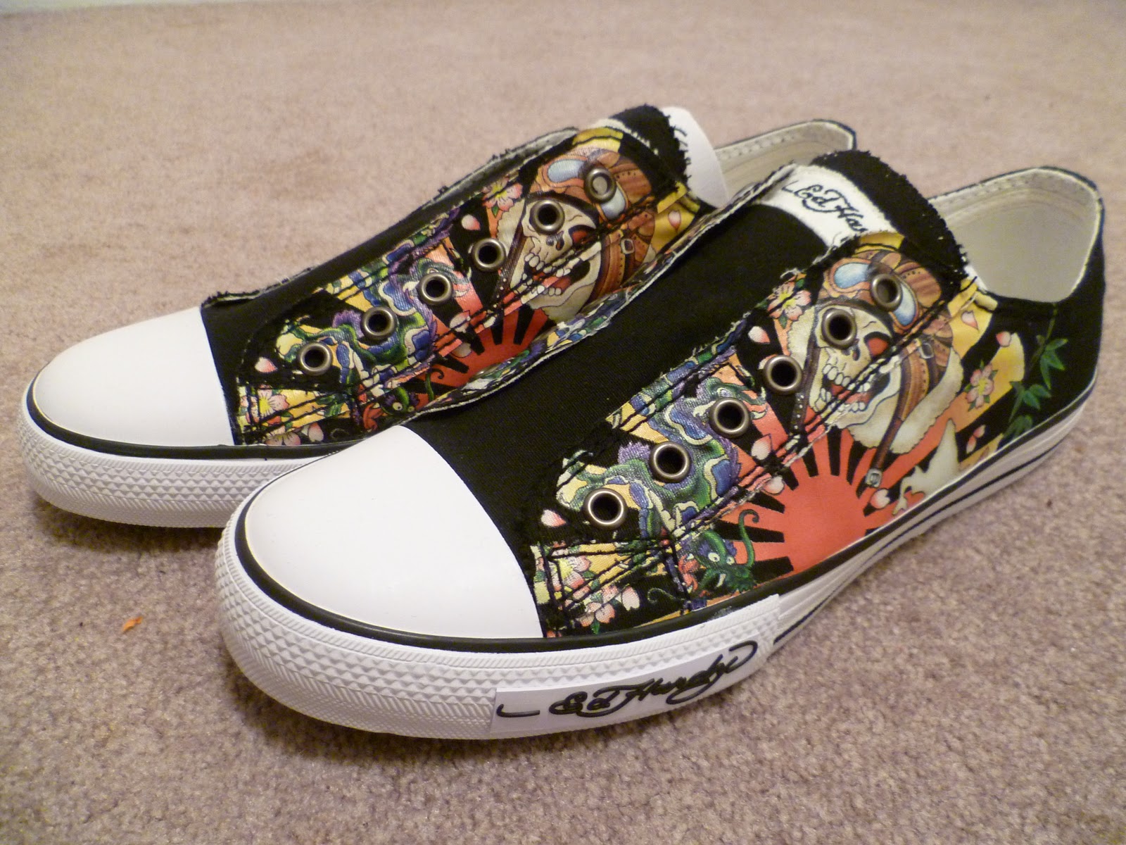 Uncle Sam's Boutique Ed Hardy Lowrise shoes yg cunnnn!!