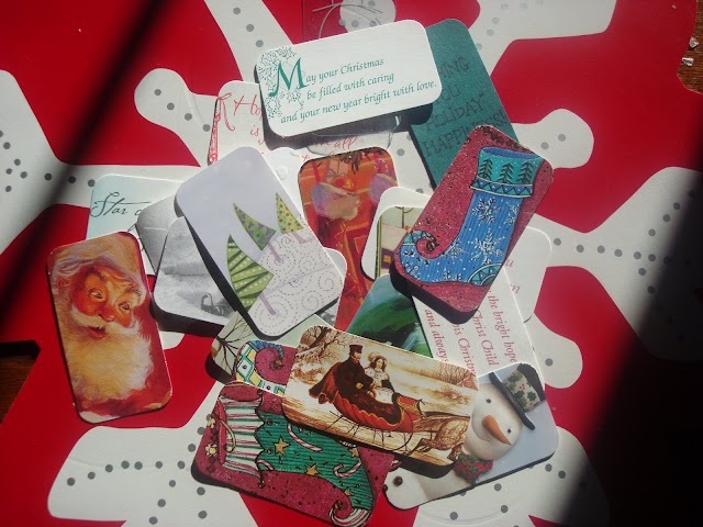 Cheap gift tags using Christmas cards | Thrifty Decor Chick | Thrifty