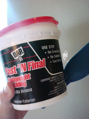 spackle for fixing drywall holes