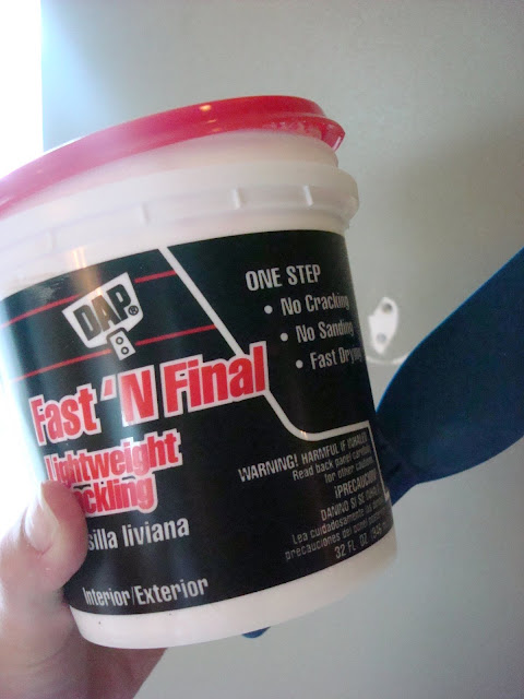 spackle for fixing drywall holes
