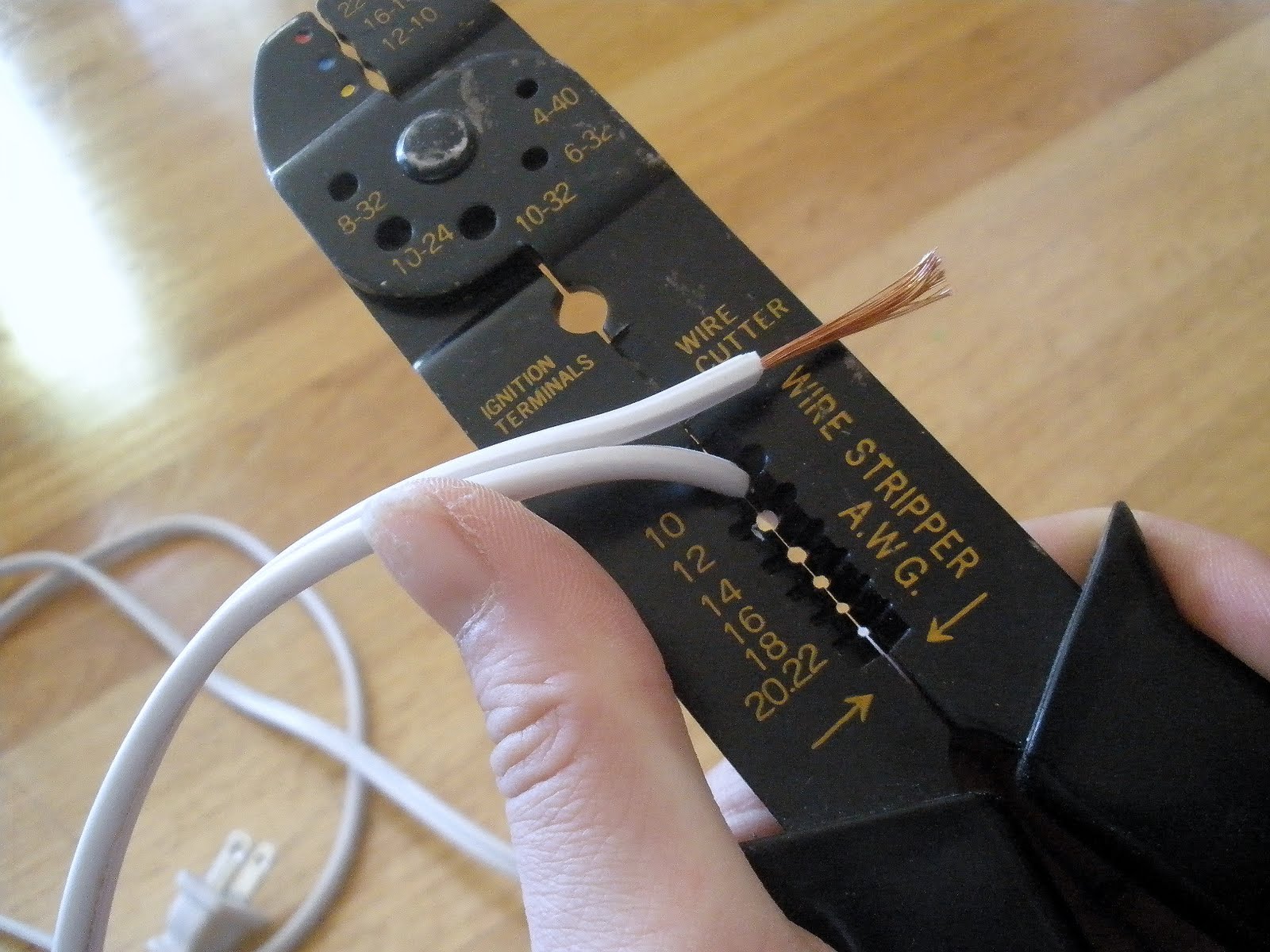 Pregnant... with power tools: Electrical Wiring Tutorial