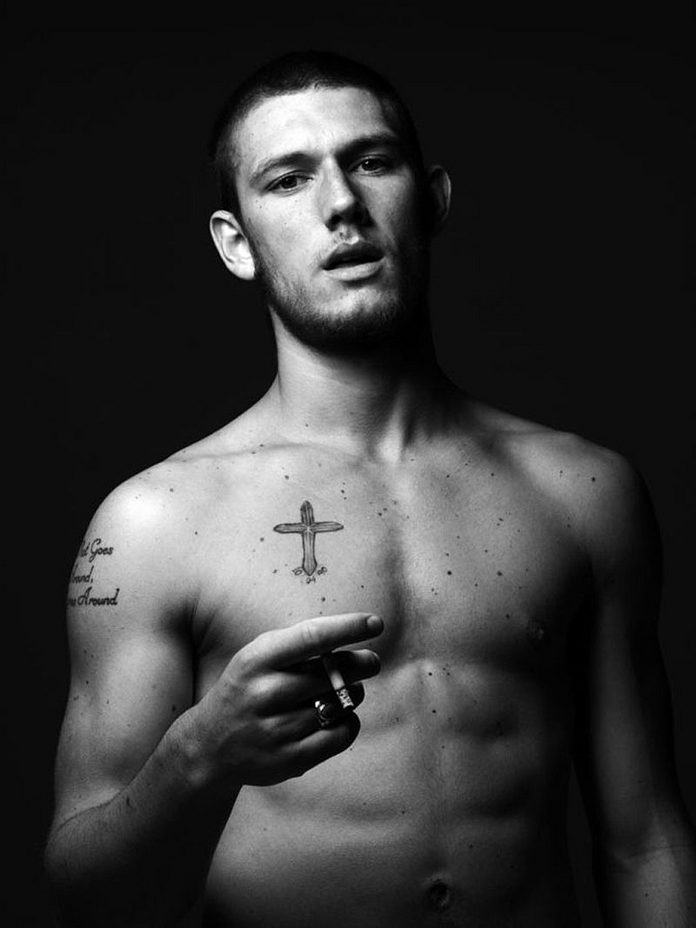 Alex Pettyfer