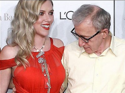 Mighty Lists: 10 funny photos of guys caught staring