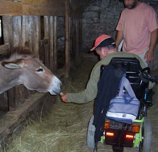 Personne handicapée à la ferme