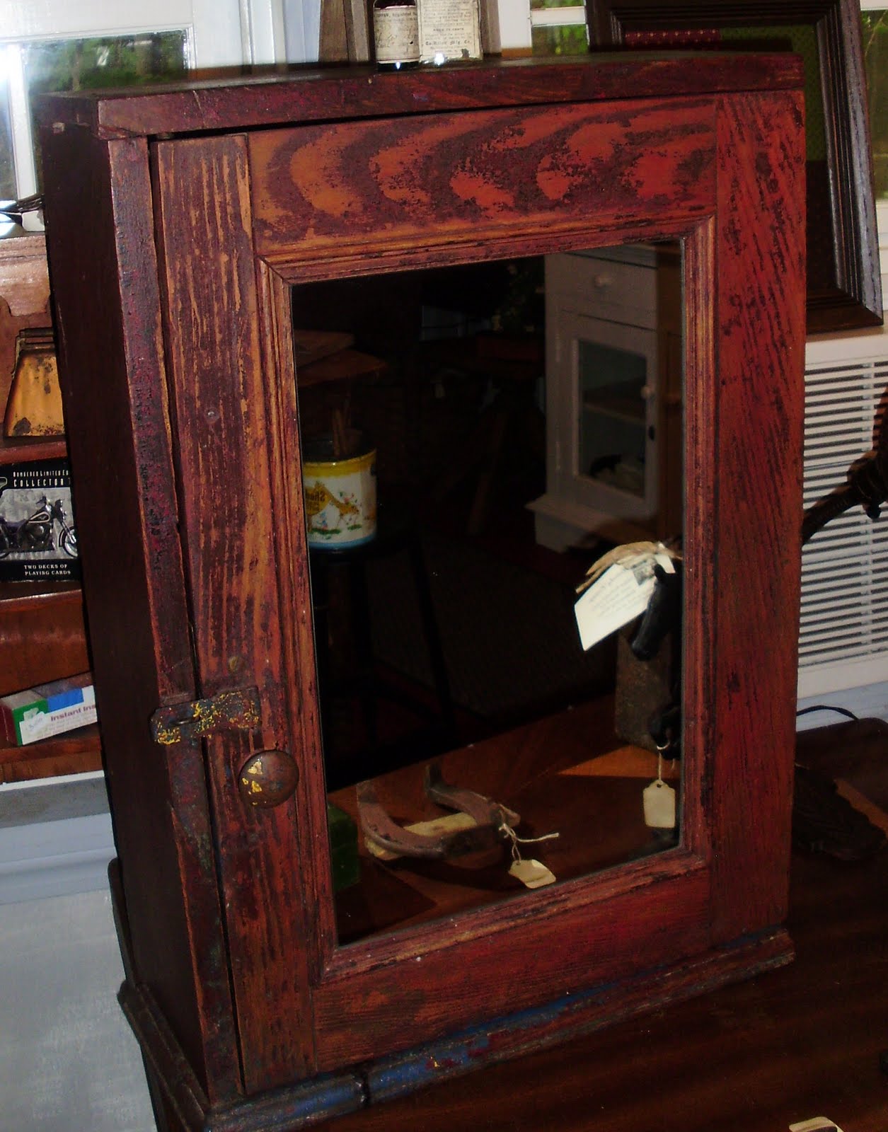 Log Cabin Antiques & Gifts Medicine