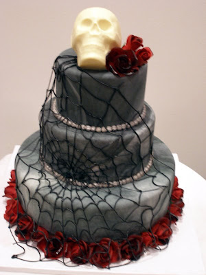 This cake was featured on the WE channel 39s Amazing Wedding Cakes and was