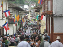 Desfile de bandas y comparsas