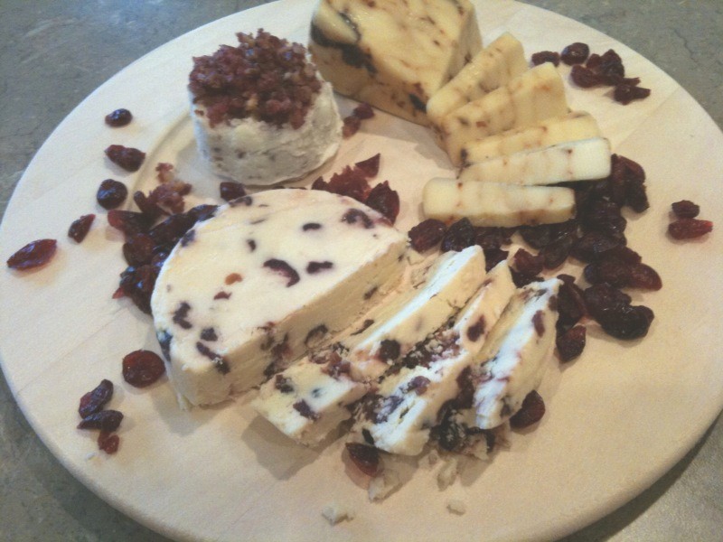 CHATTERBOX CHEESE Cranberry Caper