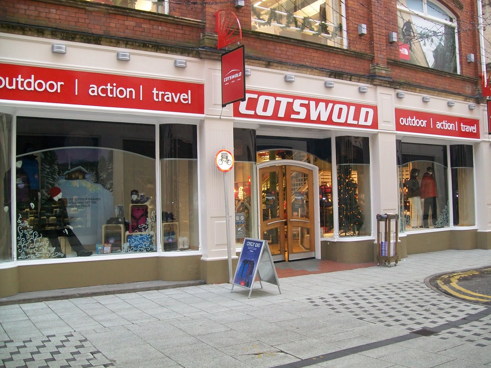Cotswolds Outdoor Clothing 32