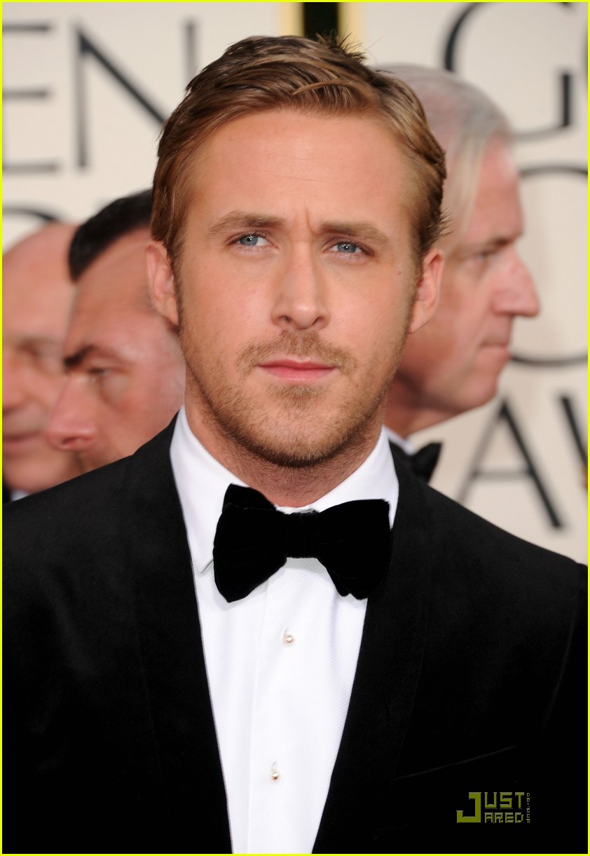 Антону всегда хотелось иметь квадратный подбородок. Ryan Gosling 2011.