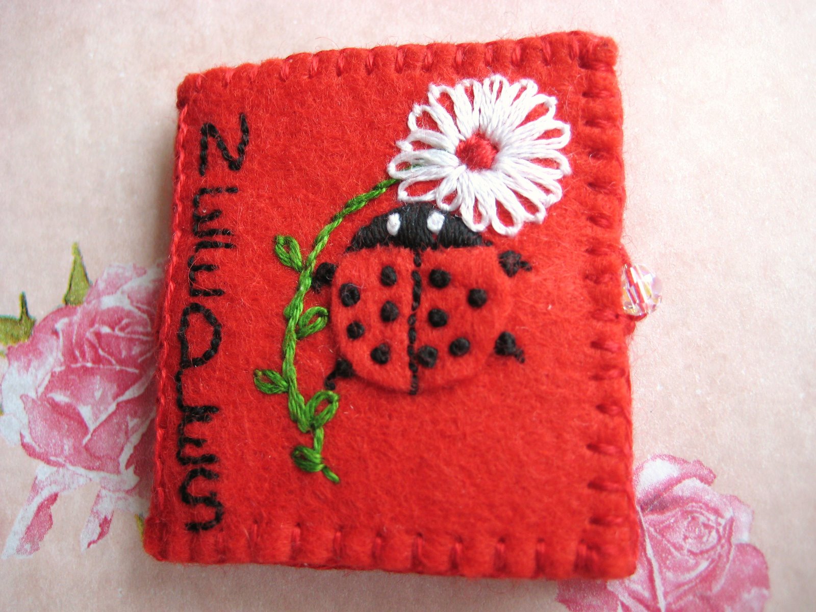 [Close+up+of+Needlebook.JPG]