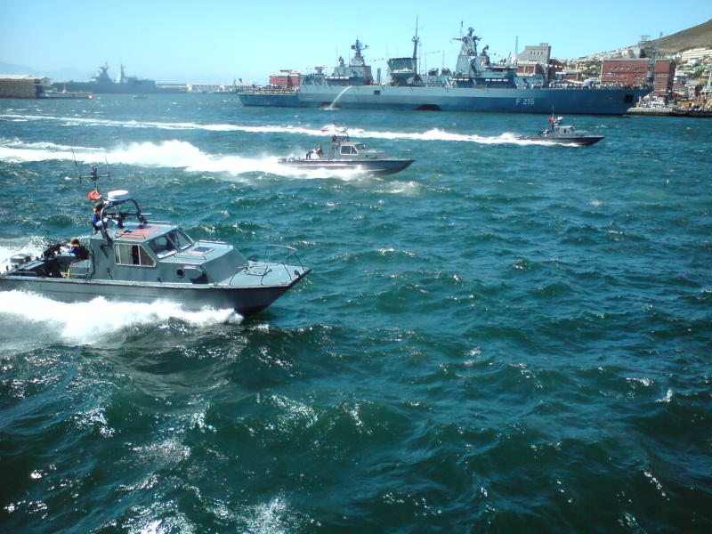 Somali pirates Vs S.A. Navy