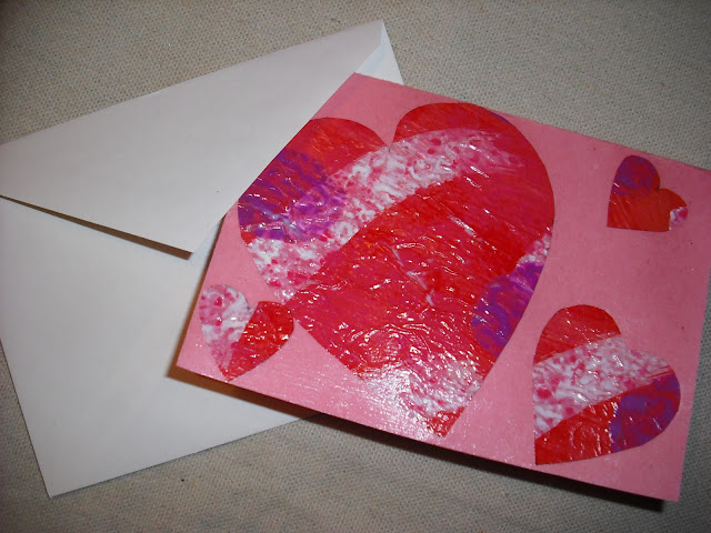 Tissue paper valentines day card idea - ArtSmarts4Kids - Artsy Craftsy Mom
