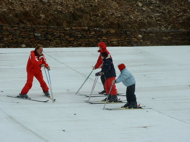 [2003_0302_161036AA.JPG]