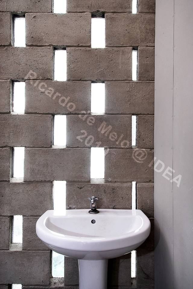 Desain Rumah Lantai 2 Bagian Belakang