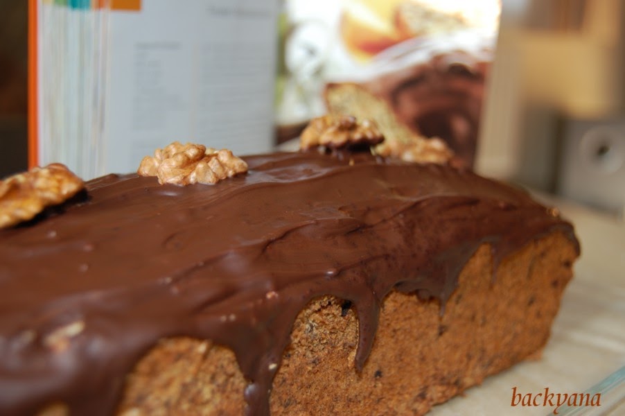 Backen mit Backyana: Tiroler Nusskuchen/Tyrolean nut cake