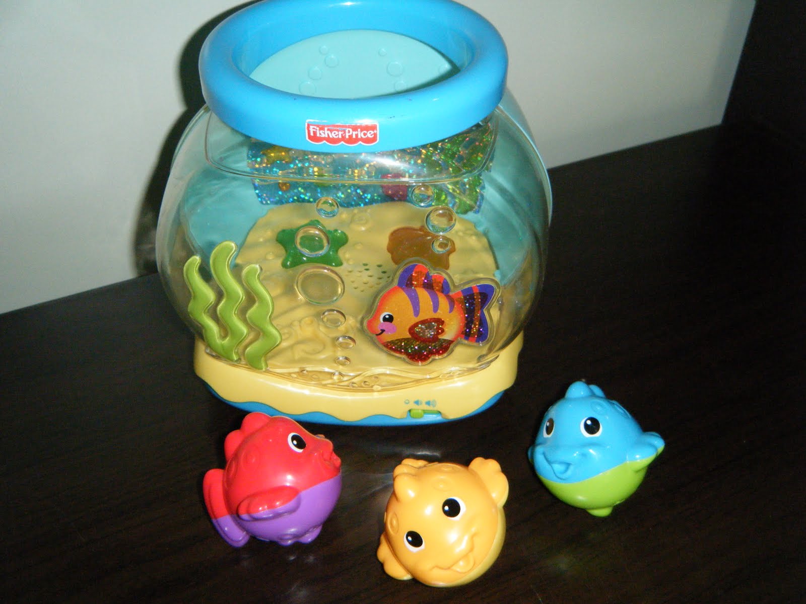 Baby&KidsMarket FISHER PRICE MUSICAL FISH BOWL WITH 3