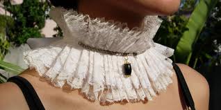 Zho Zho's Textile Adventures: Modern Interpretations of the Ruff