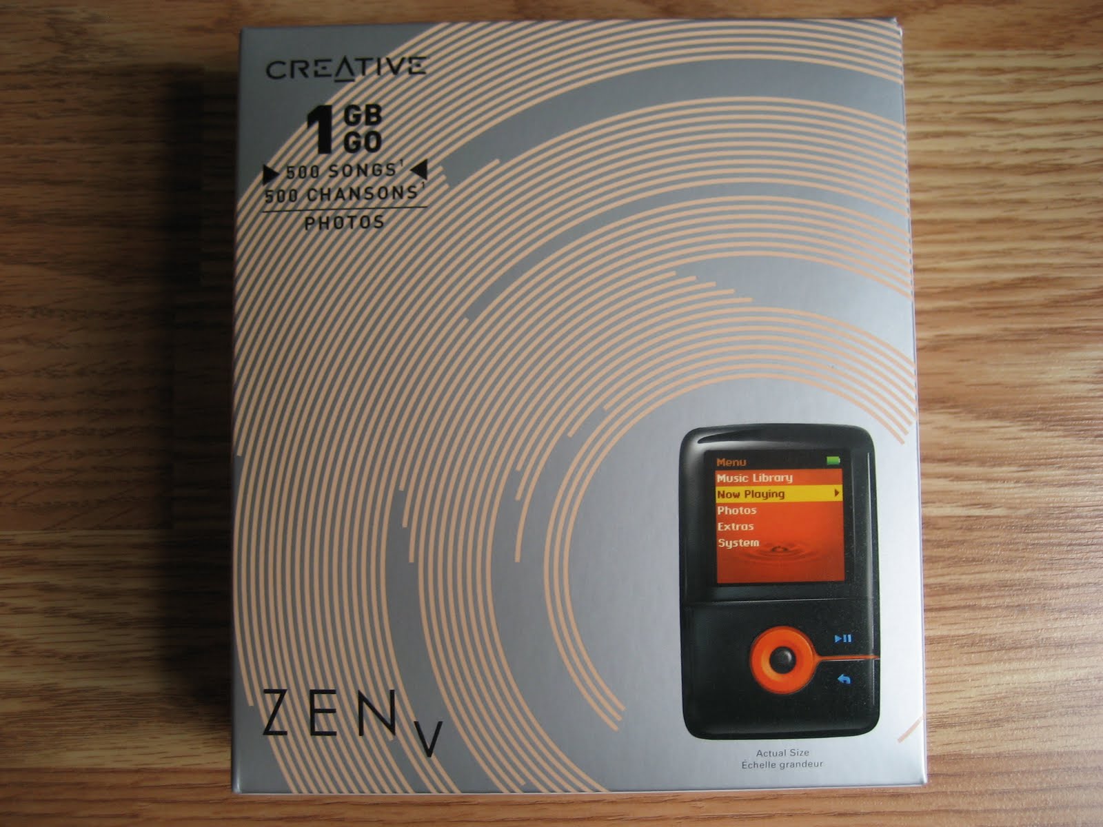 noboxtospeakof ( no box to speak of ) Creative ZEN V Black/Orange 1 GB
