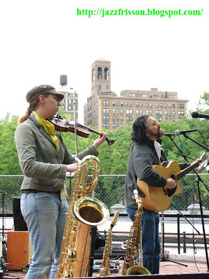 New York Greenwich Village Violin Guitar Jazz Music Washington Square Park