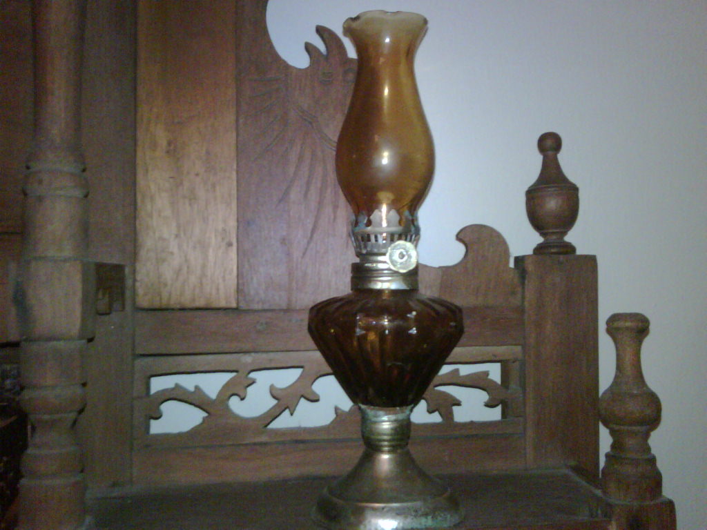 anythingantiques Vintage oil lamps for sale