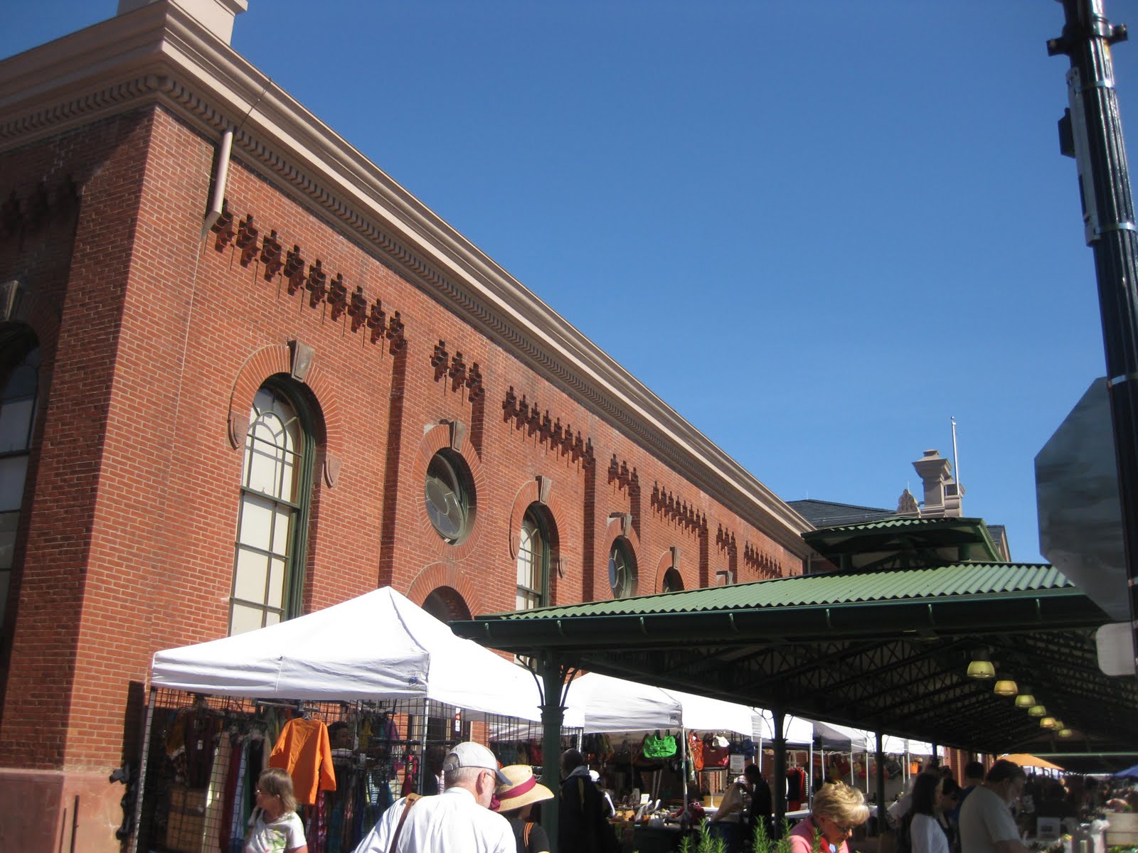 Midwestern Masticatory Musings: Market Lunch, Washington DC