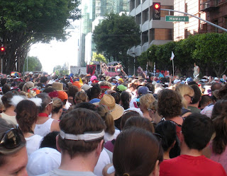 Crowds of 'racers' at Bay to Breakers in San Francisco Crowds of 'racers' at Bay to Breakers in San Francisco