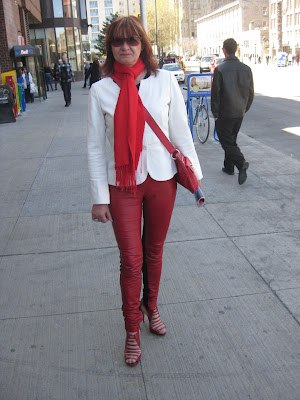 The Swank Bank: George St. - Lady In Red