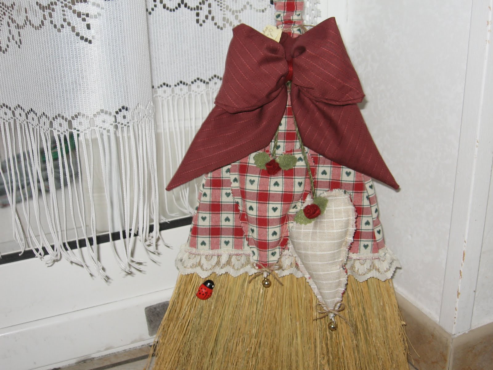 Come Decorare Una Scopa Di Saggina