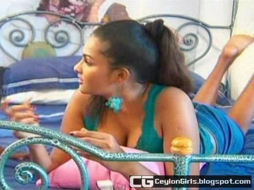 Piyumi-Purasinghe-070-ceylongirls.blogspot.com.jpg