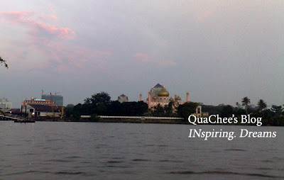 kuching river cruise state mosque