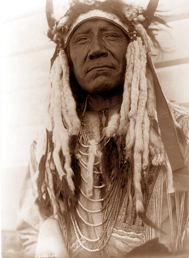 [ind+ch+Duas+Luas+1908.jpg]