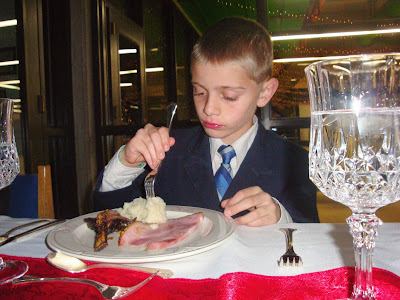 The Dowdle/Thompson Family: No Elbows On The Table