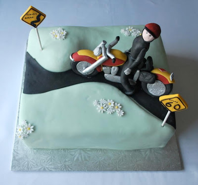 SweetThings: 60th Birthday Cake: Motorcycle Cake