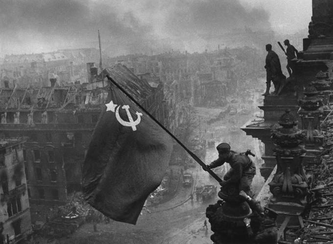 [sovietreichstag.jpg]