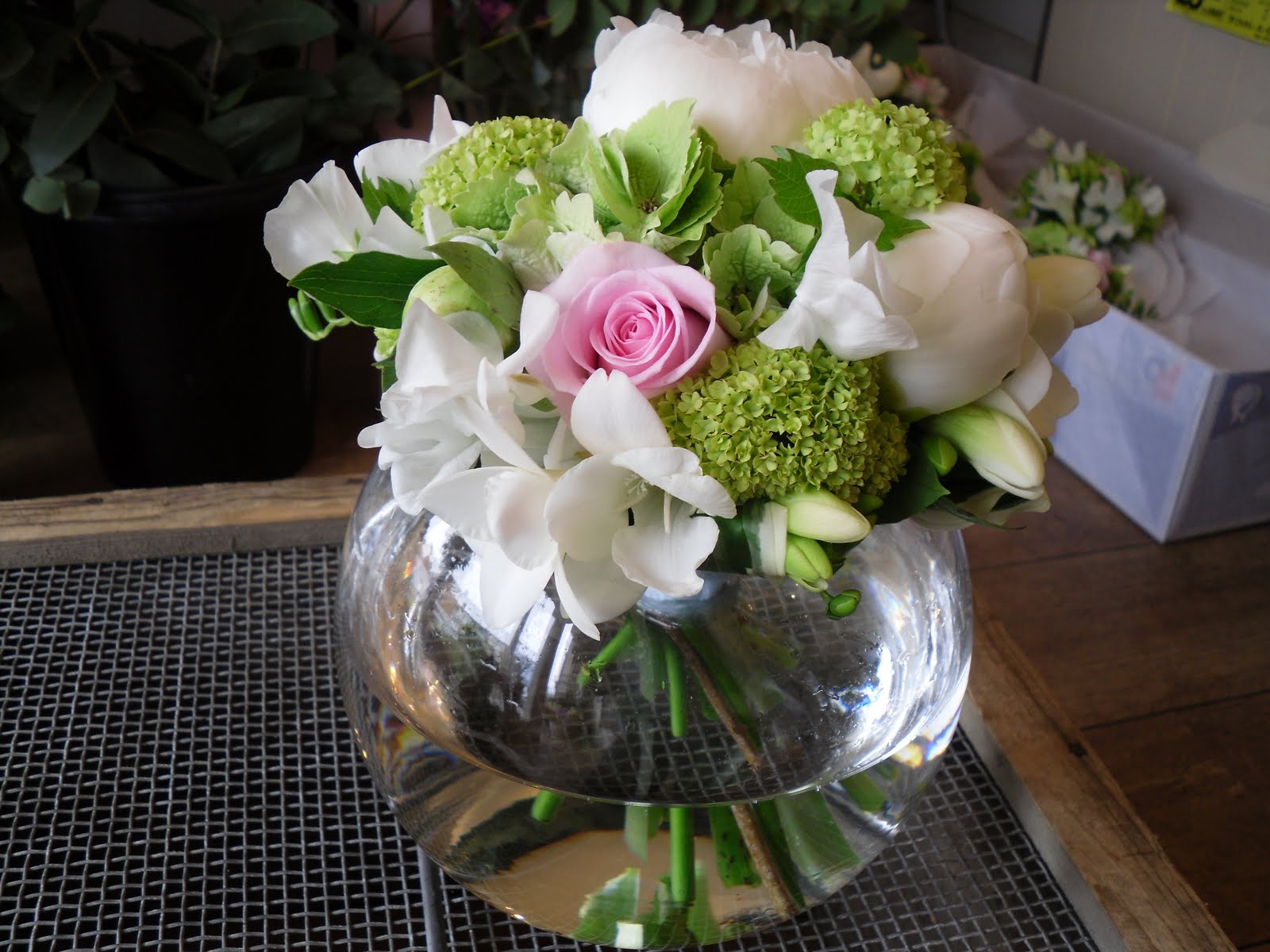 Wedding Flowers in Goldfish Bowls on Pinterest | Goldfish Bowl, Google ...