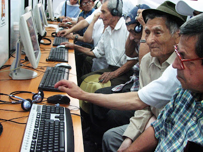 FOTO+1+TELECENTROS+ANCIANOS.JPG