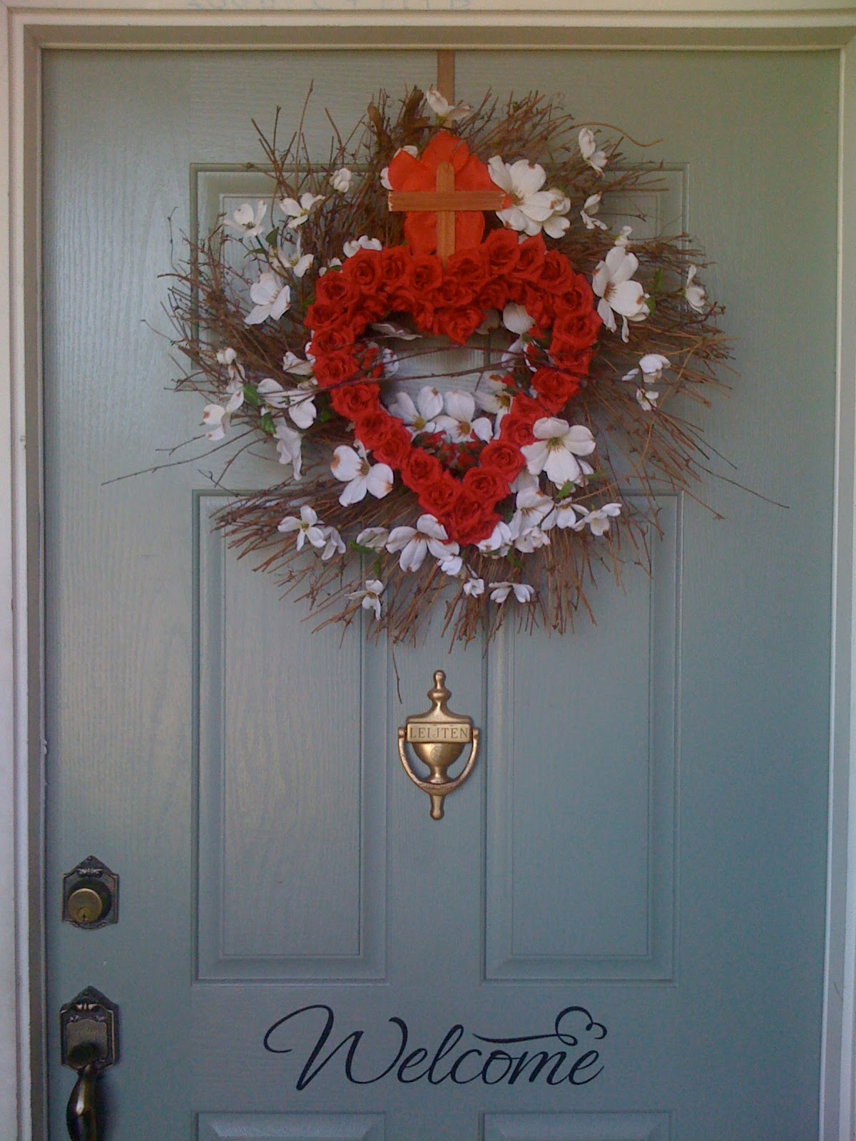 Family At The Foot Of The Cross Liturgical Wreaths