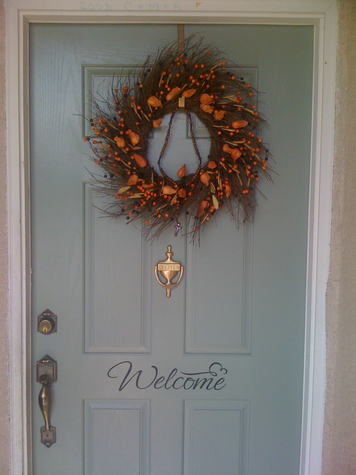 Family At The Foot Of The Cross Liturgical Wreaths