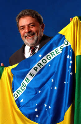 https://2.bp.blogspot.com/_yiWA7Lq8qVc/R-
ub1t92PEI/AAAAAAAABQo/wBf0VzbA1OM/s400/Lula_Brasil.jpg