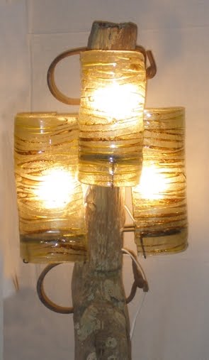 Taller de vitrofusión del Taller de Montevideo: Lámparas creadas por