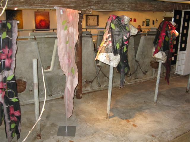 [IMG_1453+(Small).JPG]