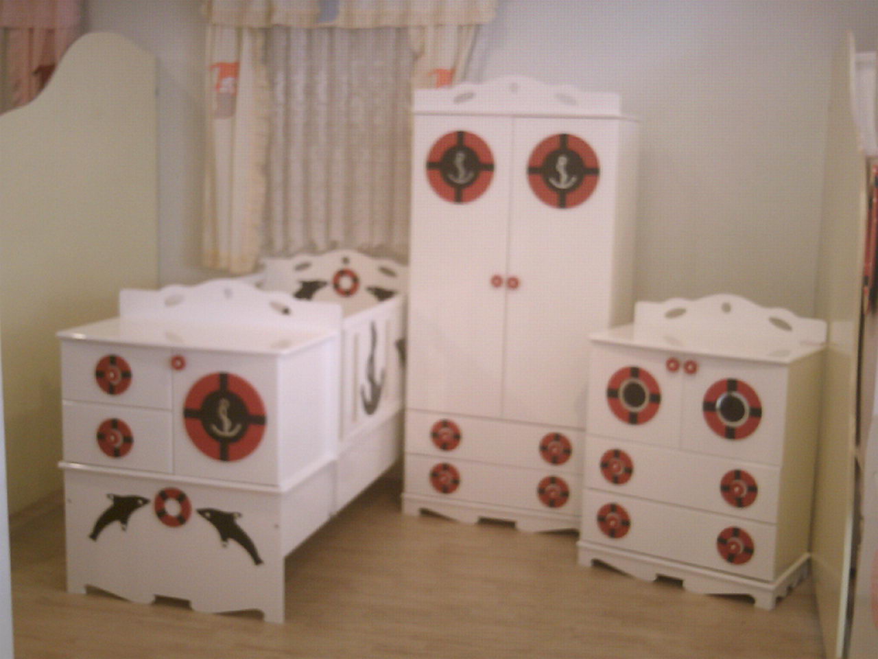 GÖKKAYA BEBEK VE GENÇ MOBİLYA YUNUSLU bebek odası