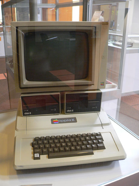 [apple-ii2.jpg]