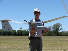 Preparando eL MANTIS UAV para vuelo tactico