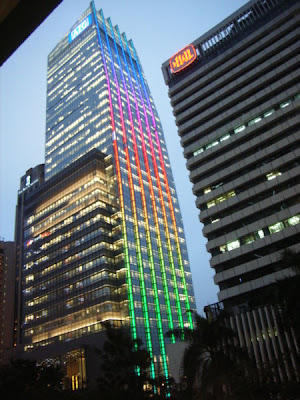 450px-HK_AIG_Tower_Lighting_20.JPG