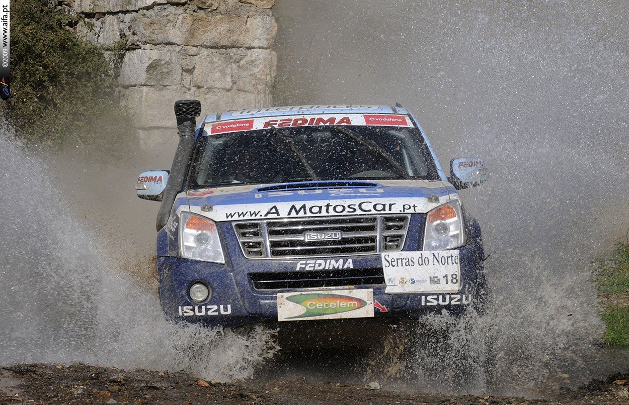 [Nuno_Matos_Serras_2009_06.jpg]