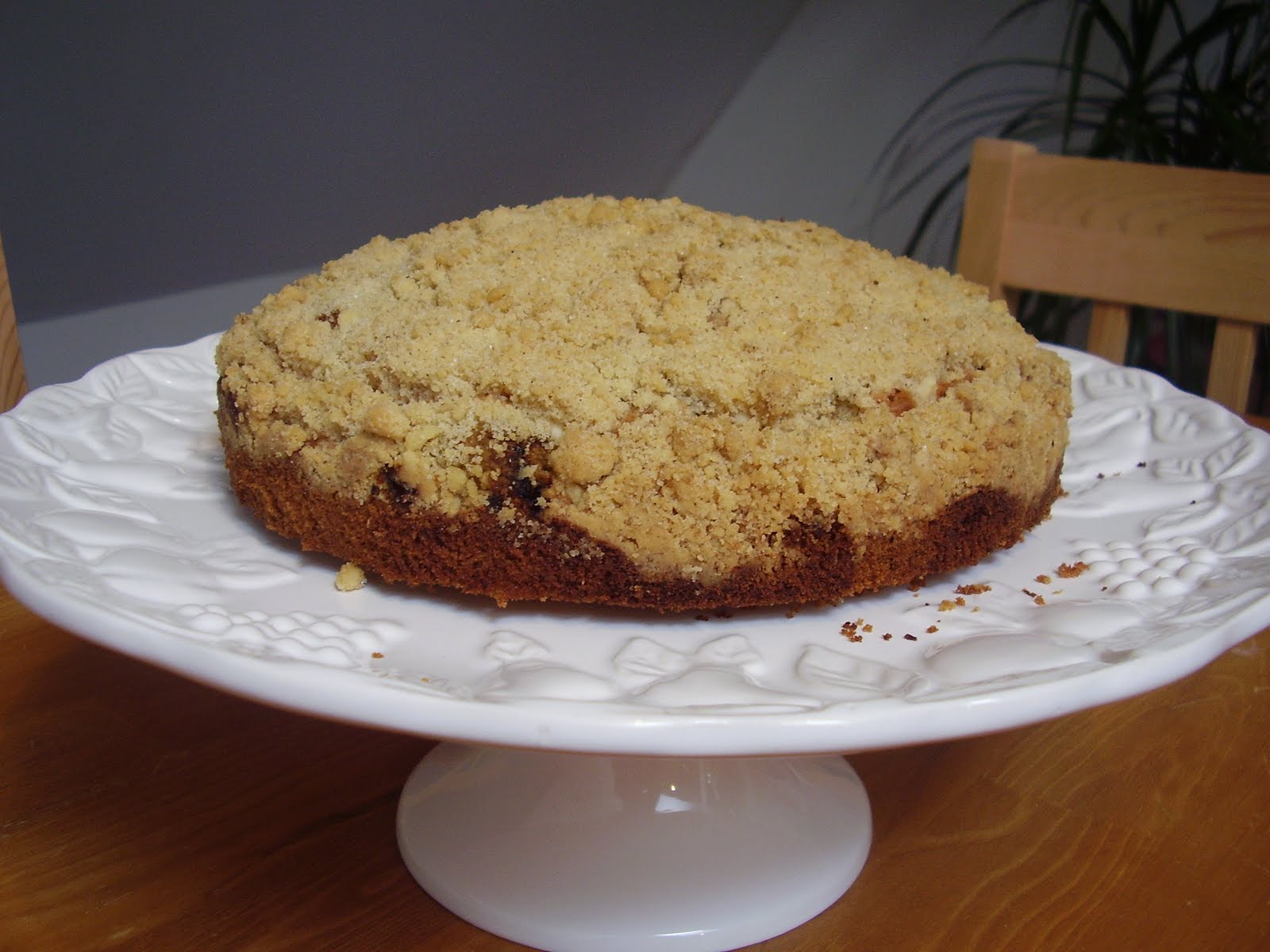 Rebecca Bakes Cakes Week 34 Rhubarb & Orange Crumble Cake