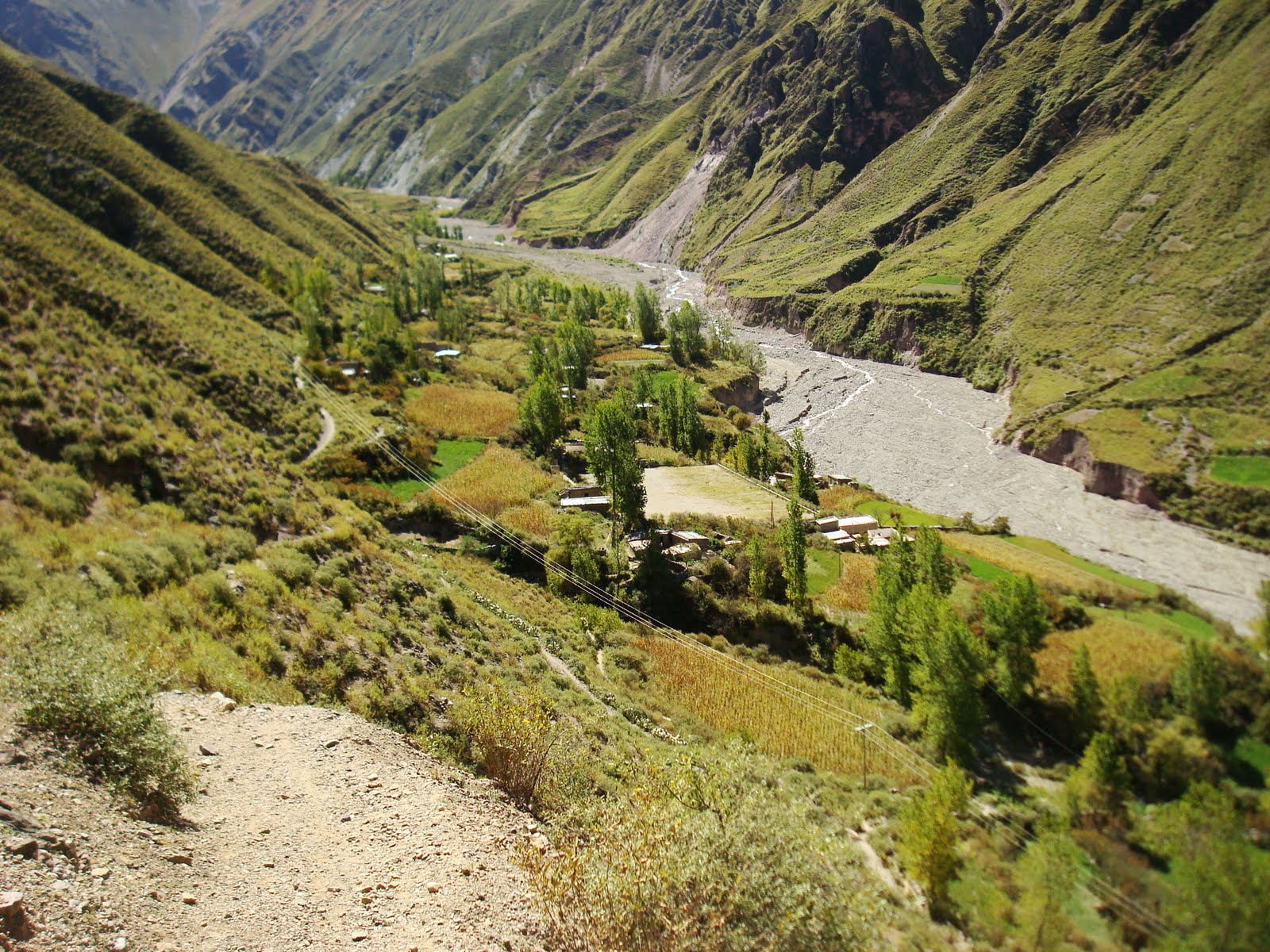 LATINO AMERICA X TIERRA Iruya San Isidro