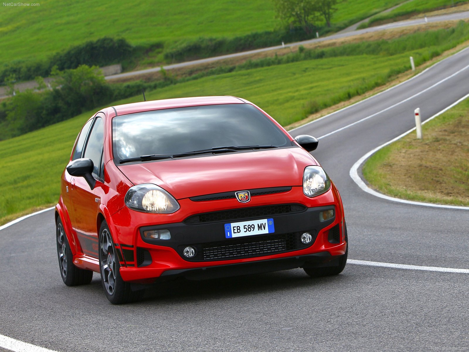 Elen McEwen: Fiat Punto Evo Abarth (2011) Stills and ...